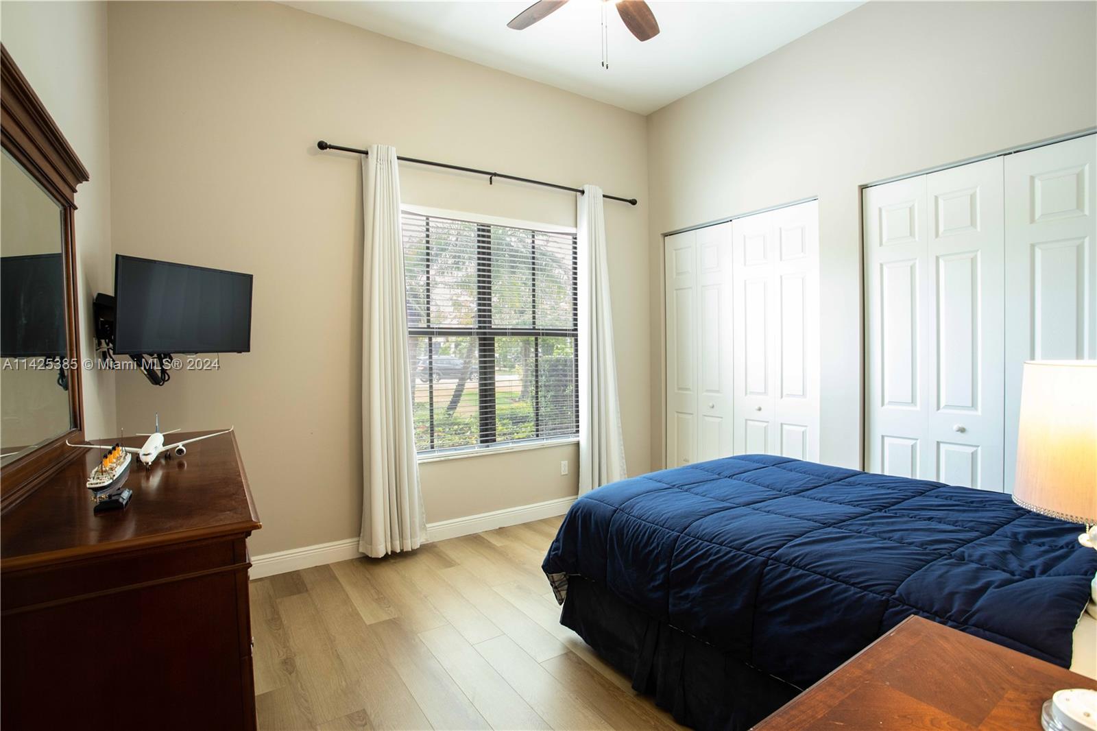 PARKSIDE ESTATES OF DAVIE - Residential