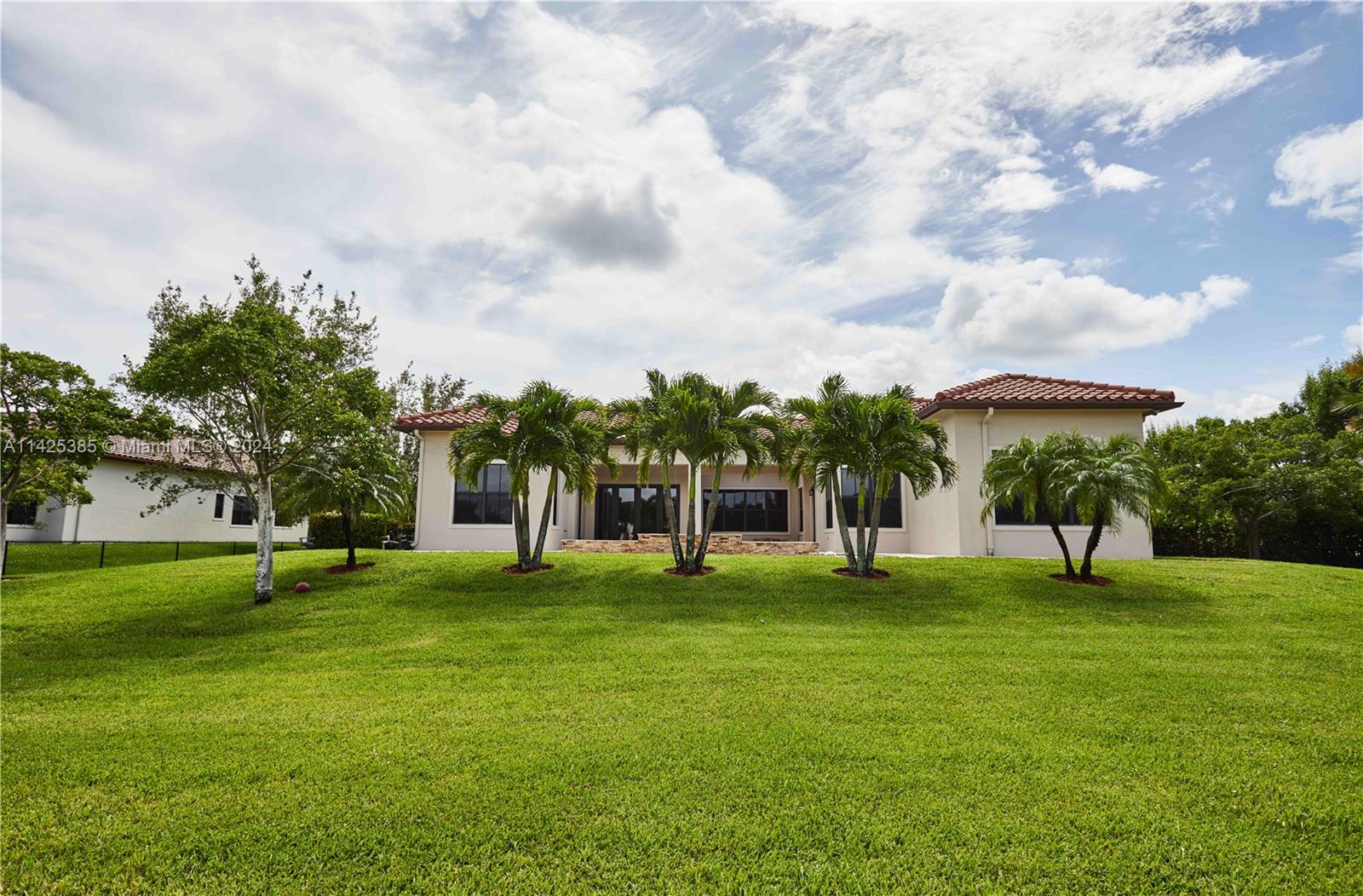 PARKSIDE ESTATES OF DAVIE - Residential