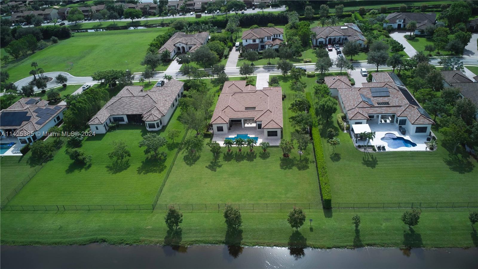 PARKSIDE ESTATES OF DAVIE - Residential