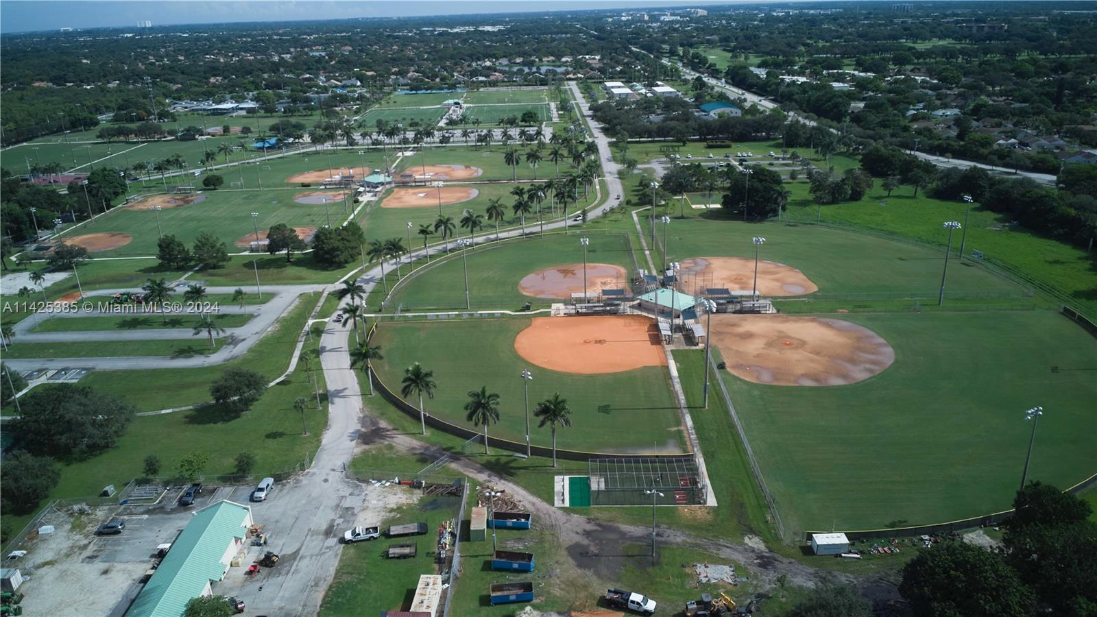 PARKSIDE ESTATES OF DAVIE - Residential