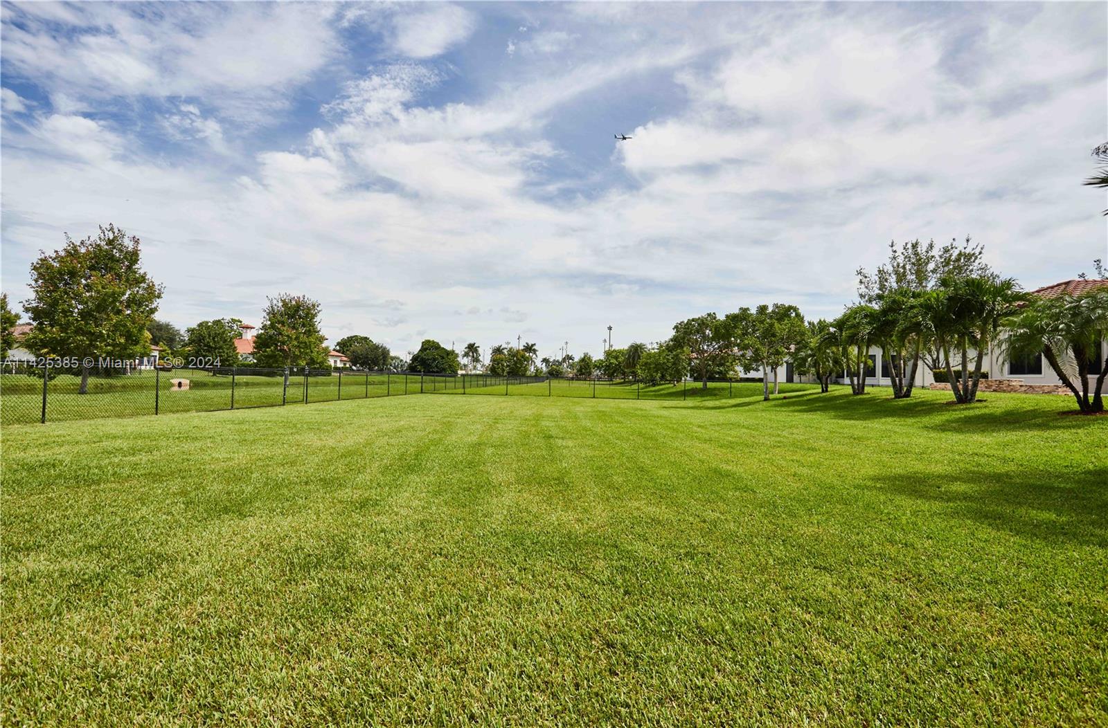 PARKSIDE ESTATES OF DAVIE - Residential