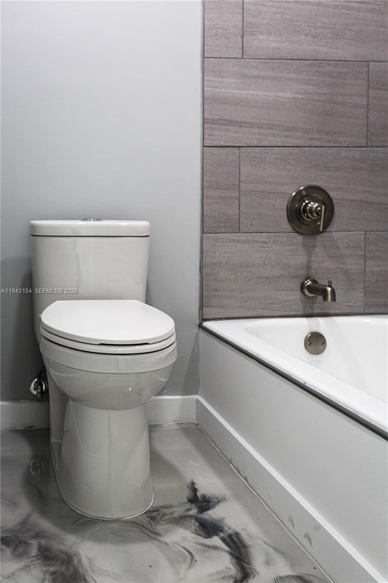 PLAZA OF AMERICAS CONDO P - Residential