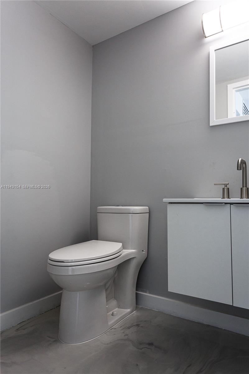 PLAZA OF AMERICAS CONDO P - Residential