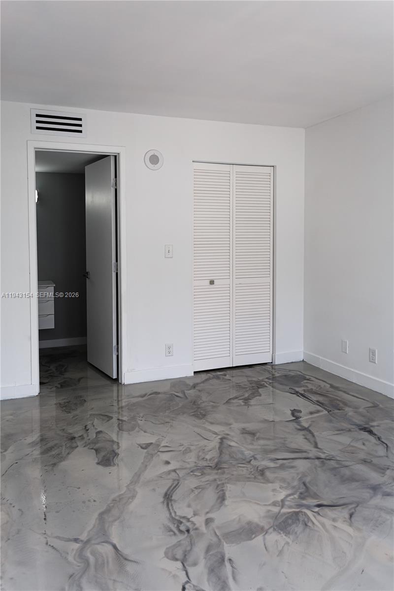 PLAZA OF AMERICAS CONDO P - Residential