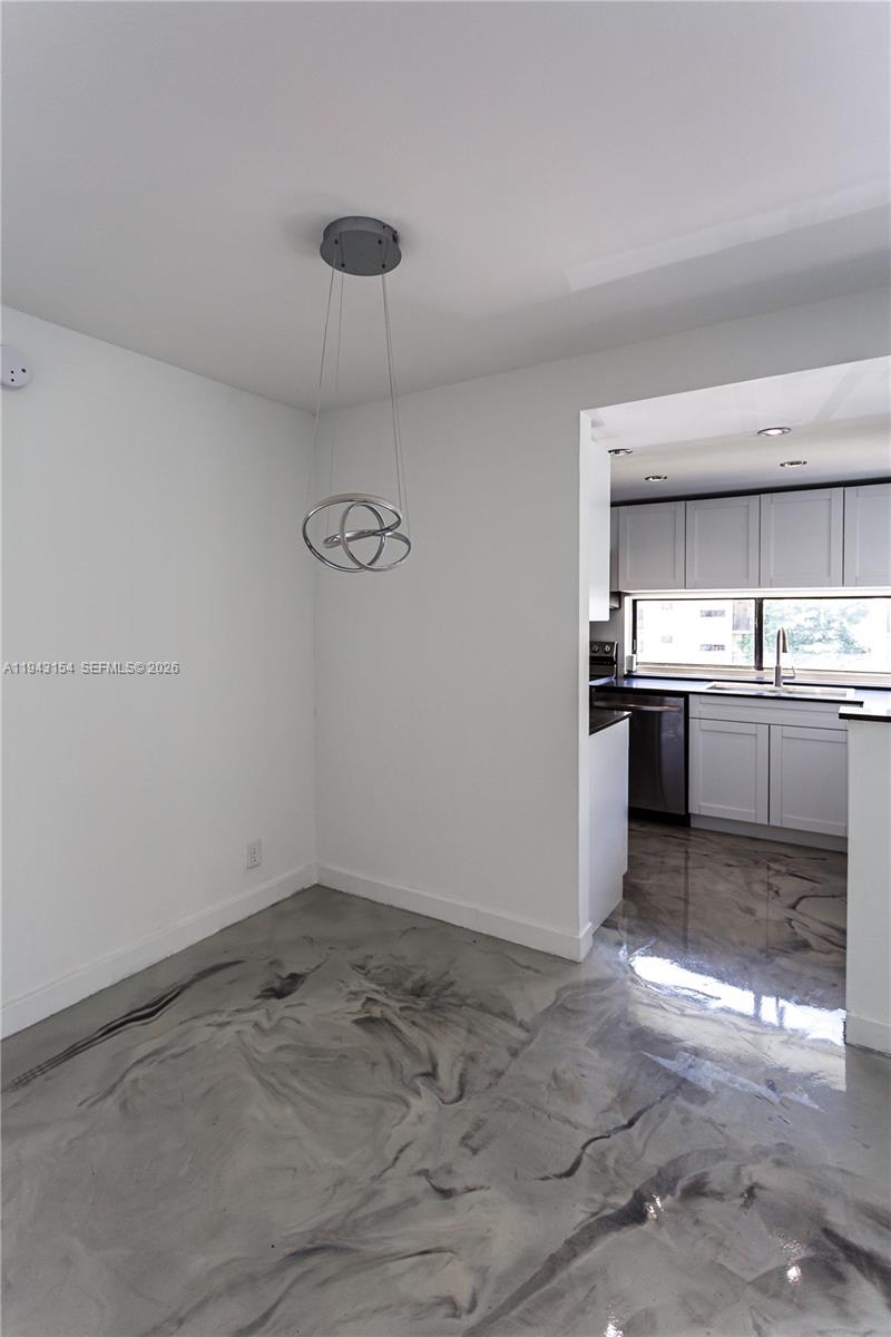 PLAZA OF AMERICAS CONDO P - Residential