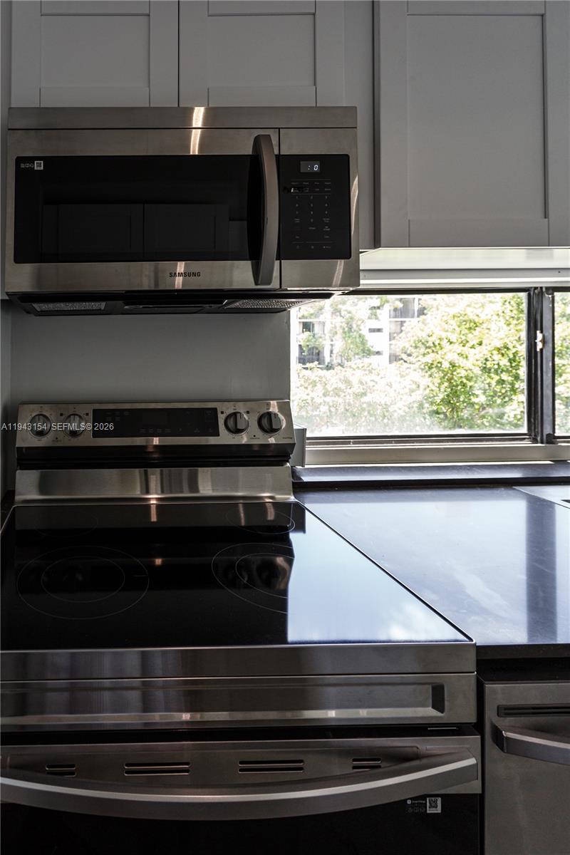 PLAZA OF AMERICAS CONDO P - Residential