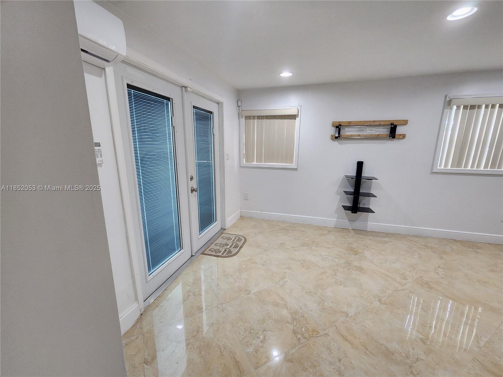 BENSON MANOR - Residential Lease