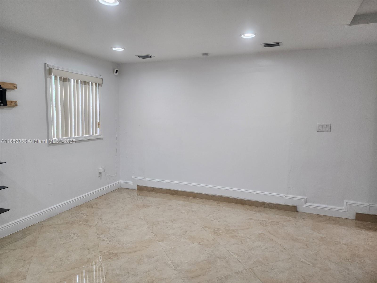 BENSON MANOR - Residential Lease