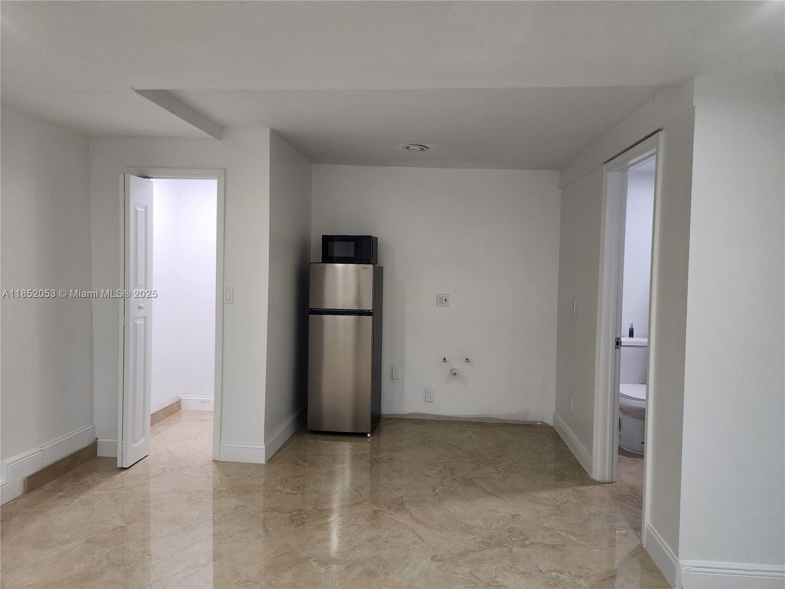 BENSON MANOR - Residential Lease