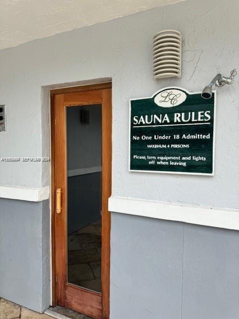 LE CLUB AT OLD CUTLER CON - Residential Lease