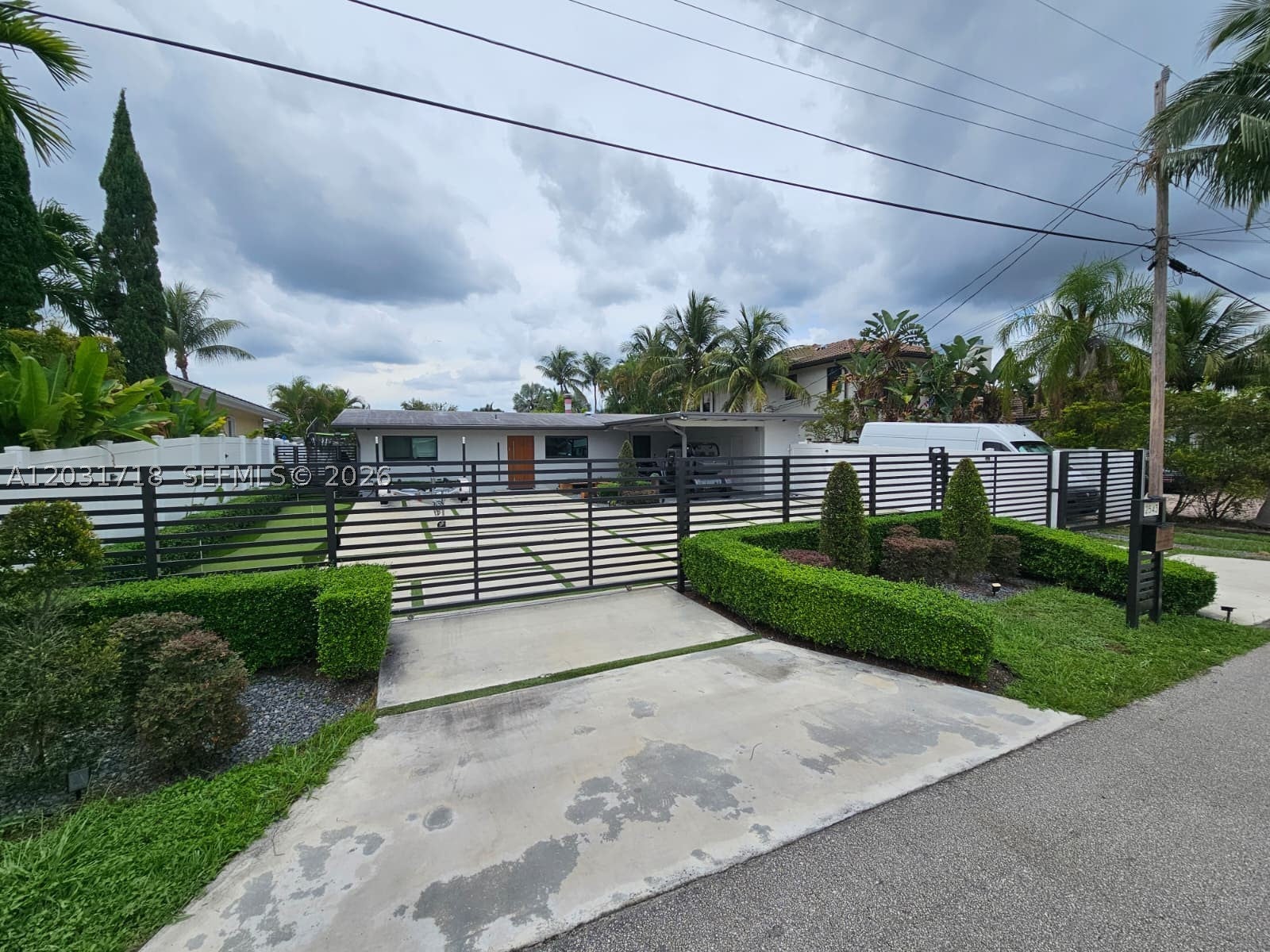 2543 Gulfstream Ln