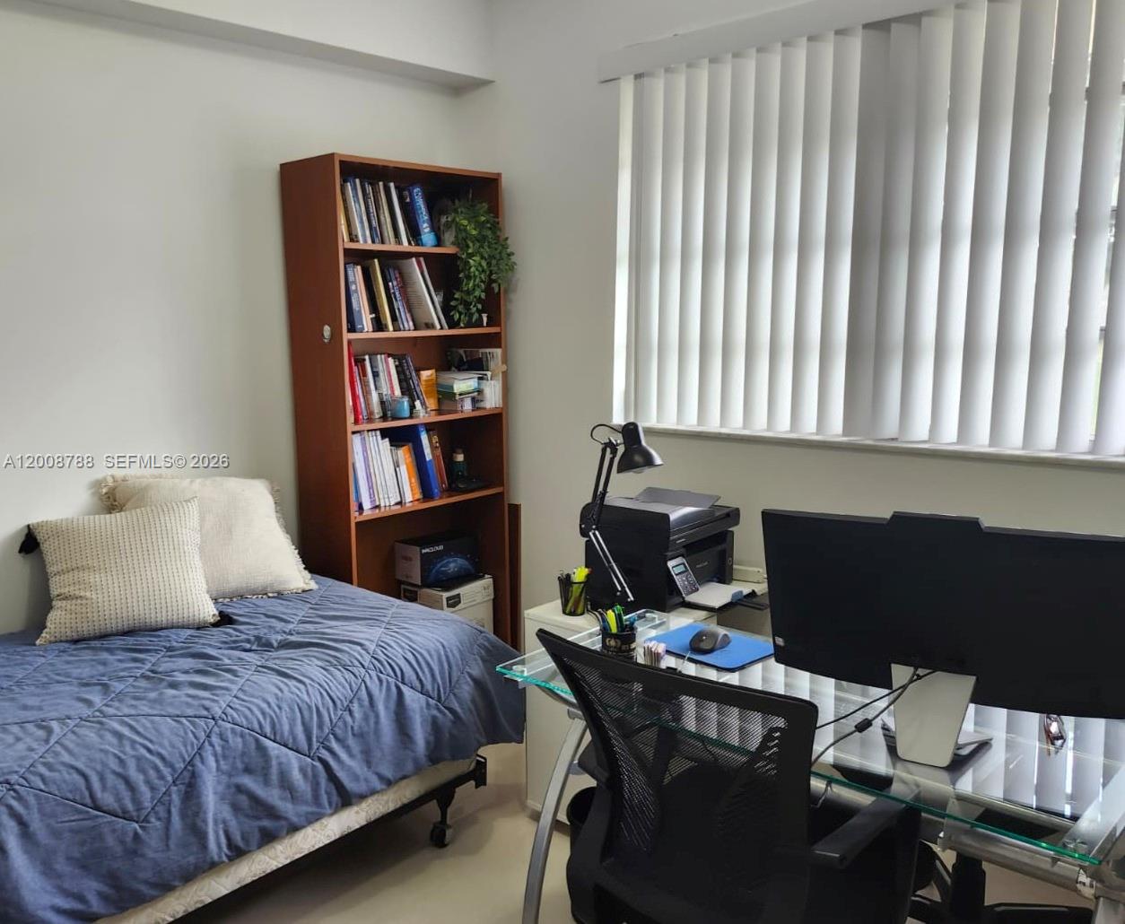 OAKVIEW CONDO #4 - Residential