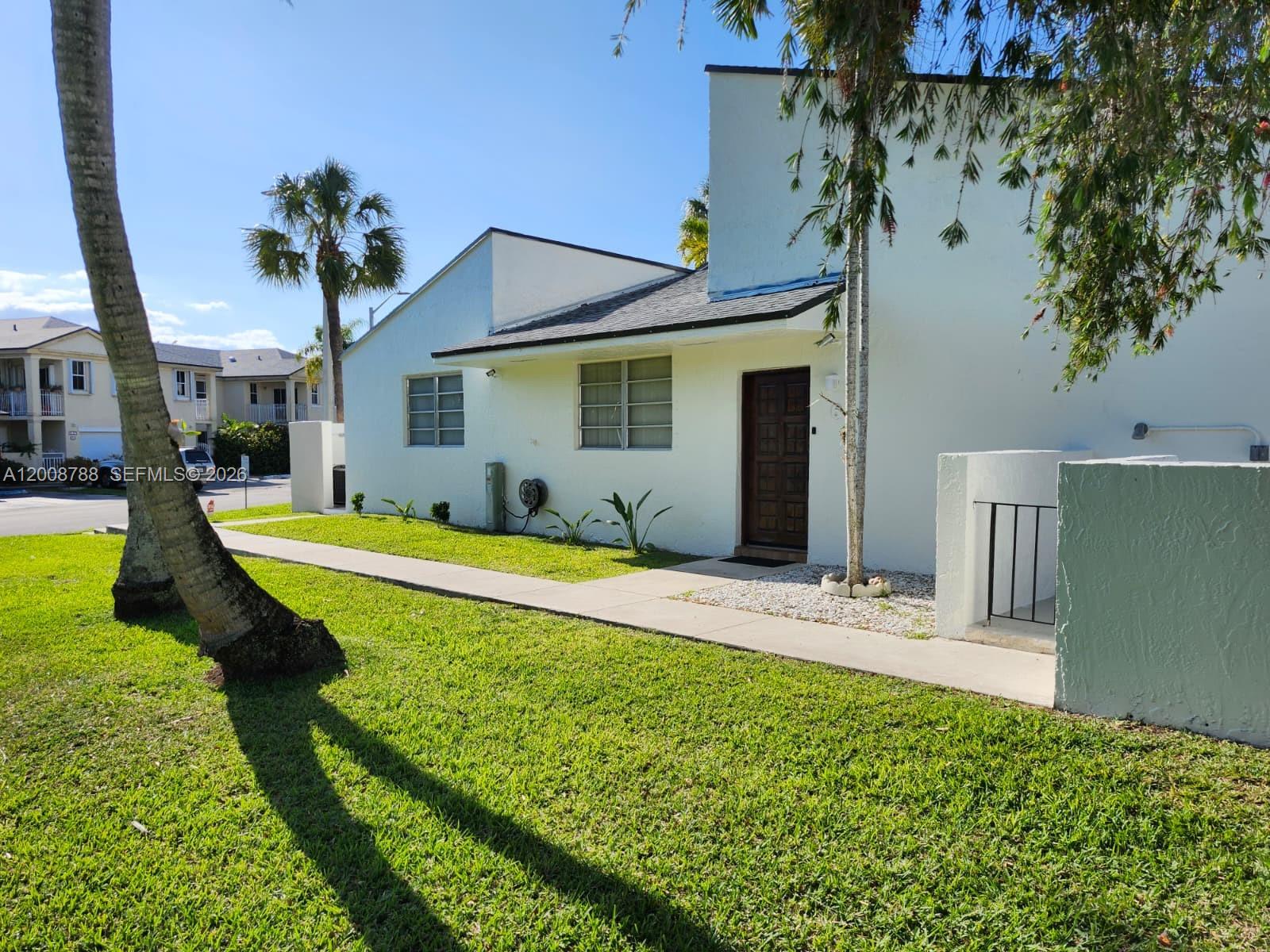 OAKVIEW CONDO #4 - Residential