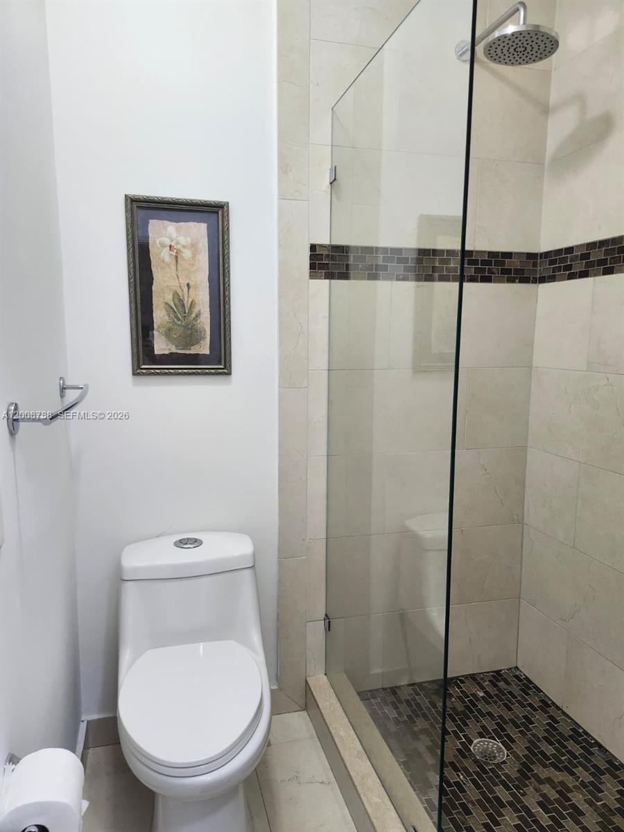 OAKVIEW CONDO #4 - Residential