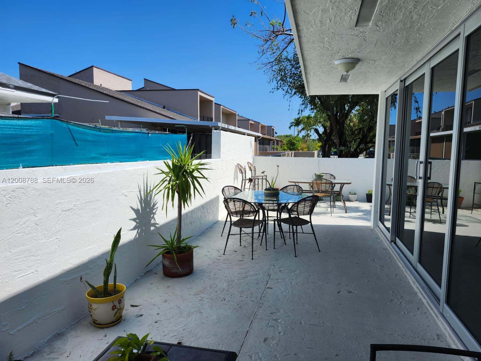 OAKVIEW CONDO #4 - Residential
