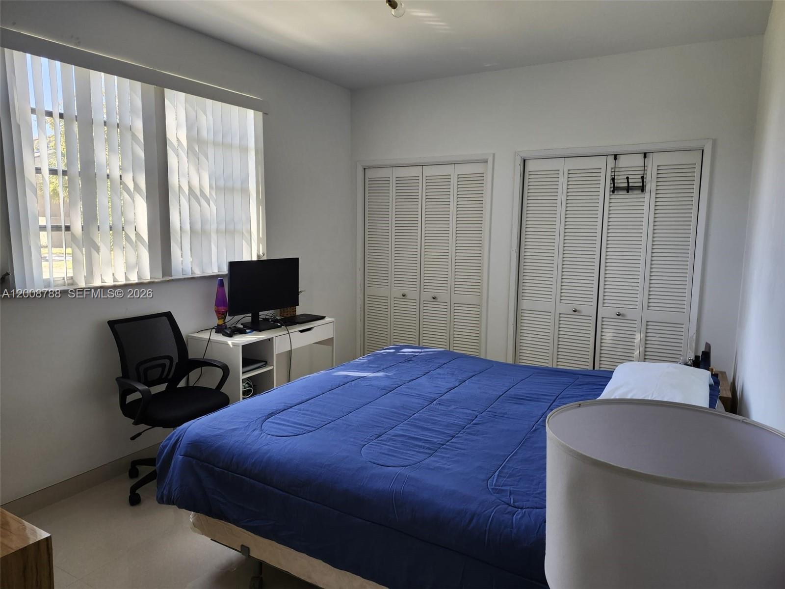 OAKVIEW CONDO #4 - Residential