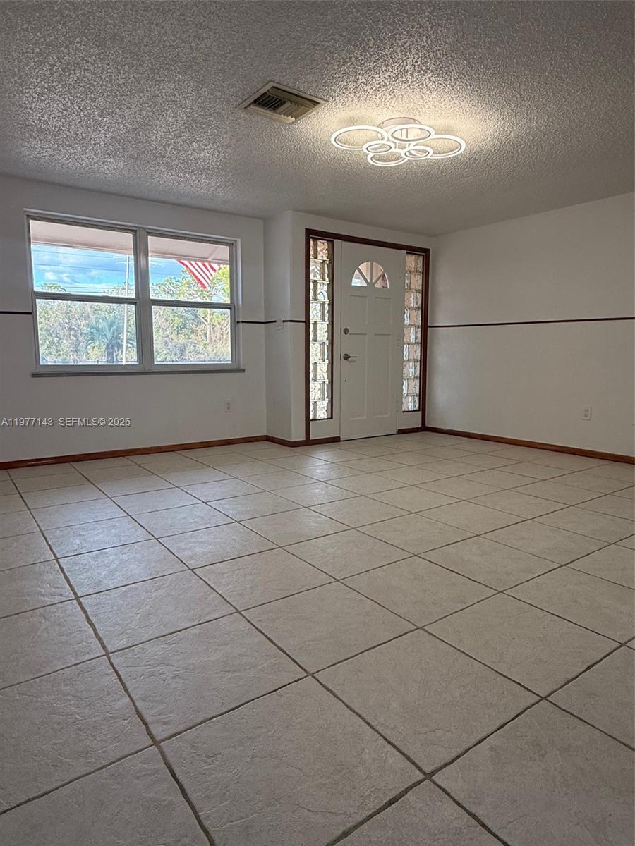 Sebring Lakes Acres - Residential Lease