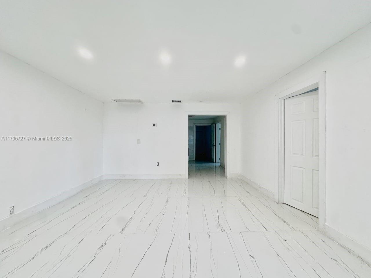 2500 NW 91st St