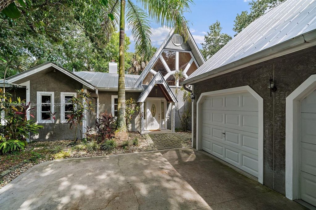 Photo of 1055 SW Blue Water Way, Stuart, FL 34997 (MLS # A11385666)