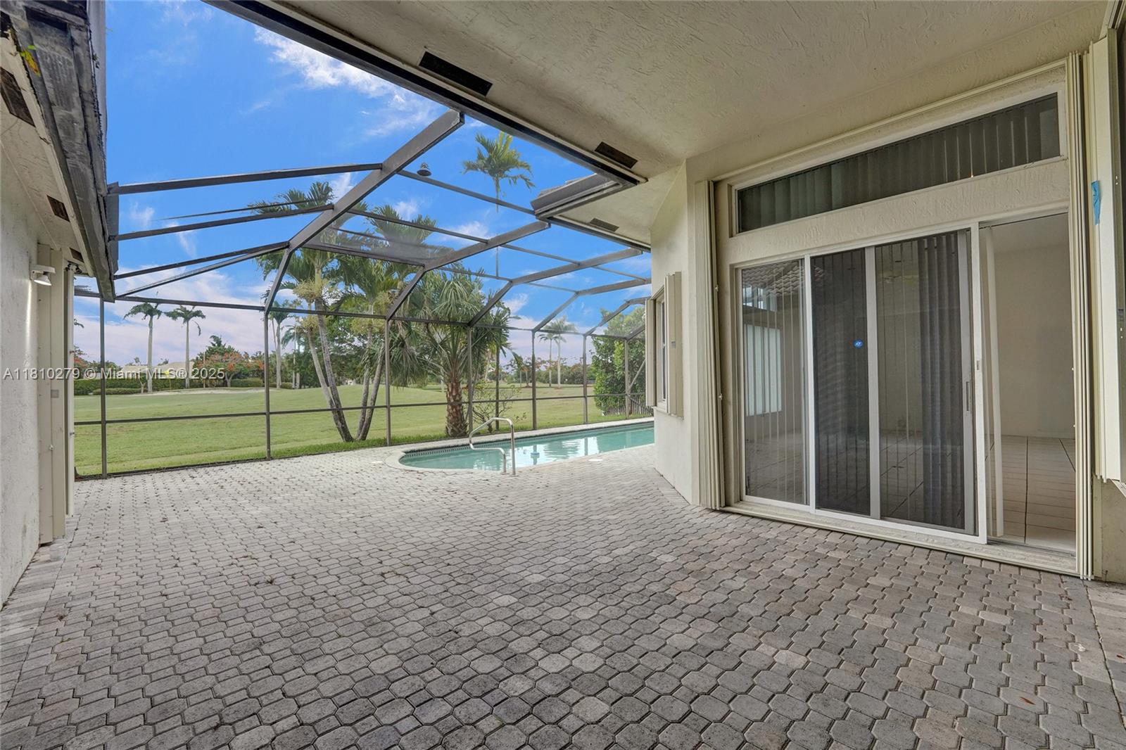 1463 SW 156th Way