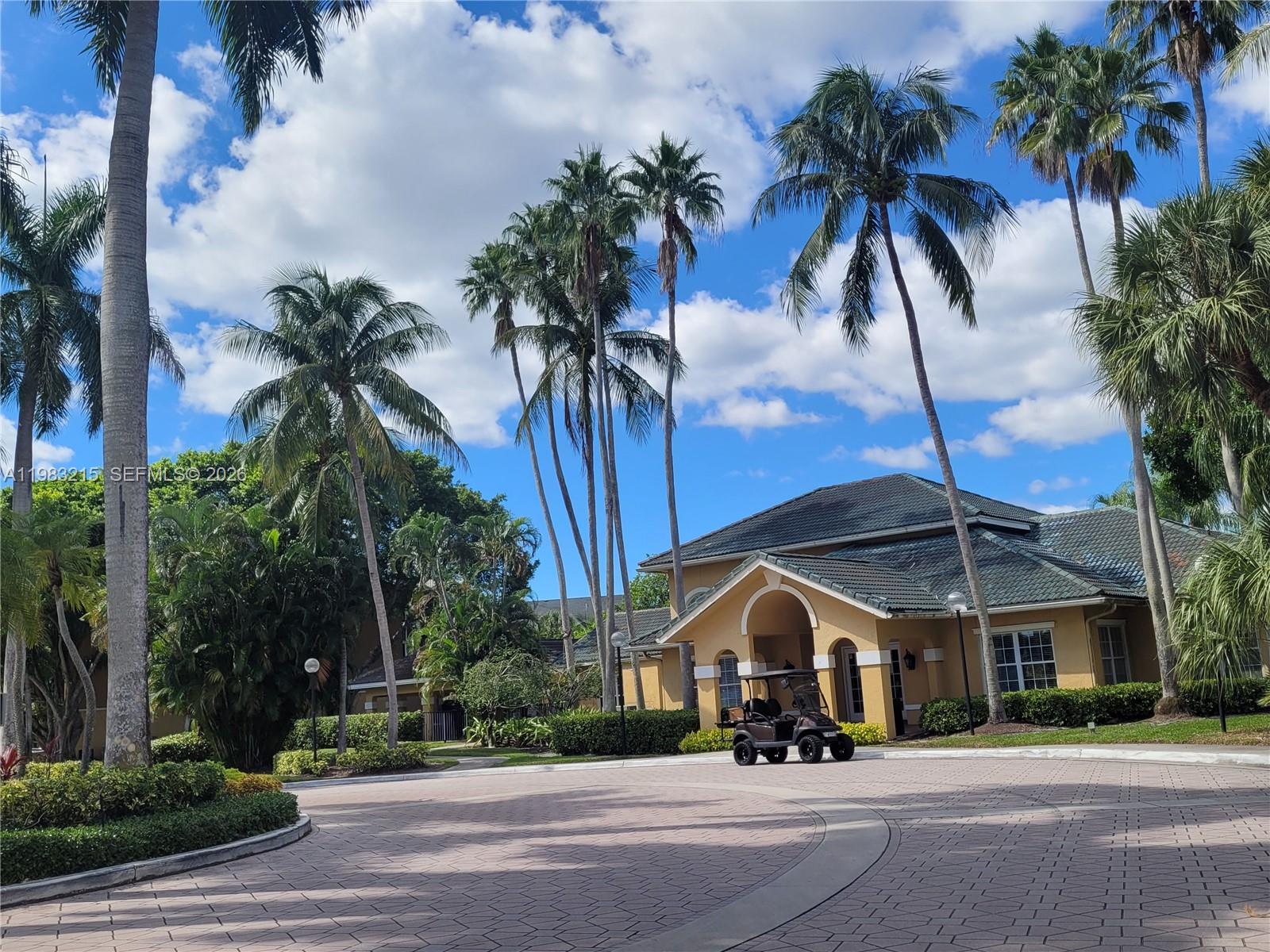 WINDWARD LAKES CONDO - Residential Lease