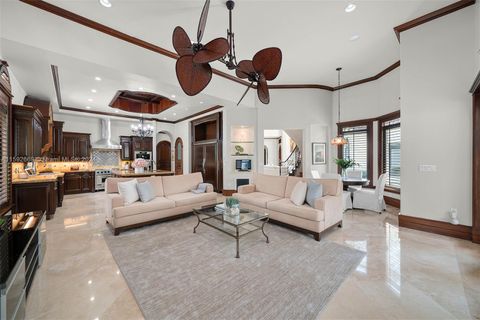 Single Family Residence in Coral Gables FL 738 Camilo Ave 17.jpg