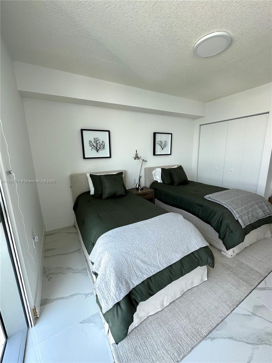 PARQUE TOWERS CONDO - Residential Lease