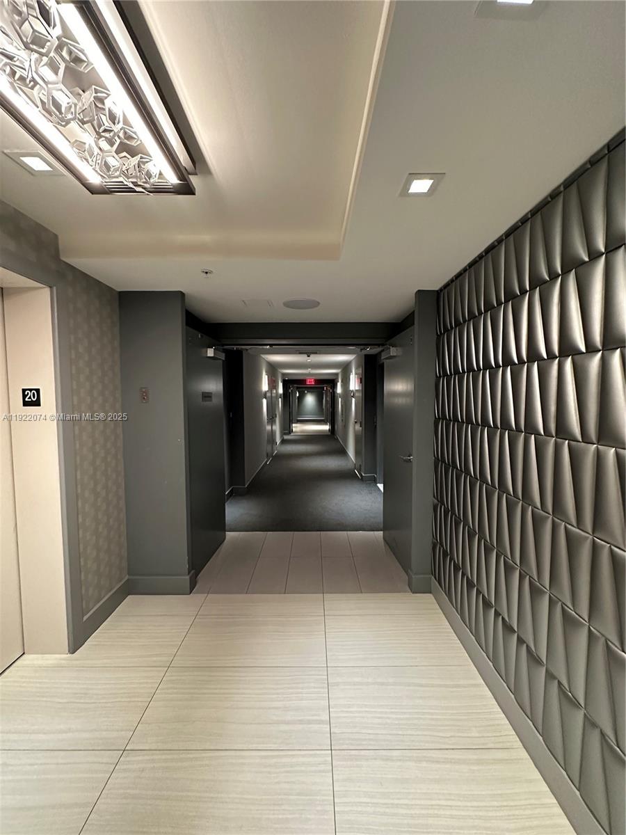 PARQUE TOWERS CONDO - Residential Lease