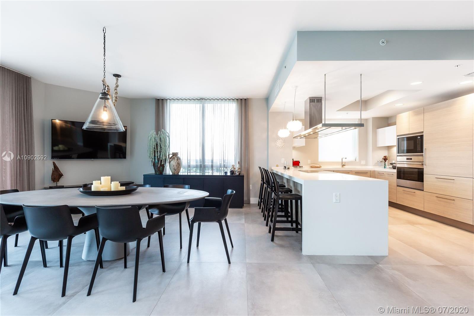 MARINA PALMS RESIDENCES S - Residential