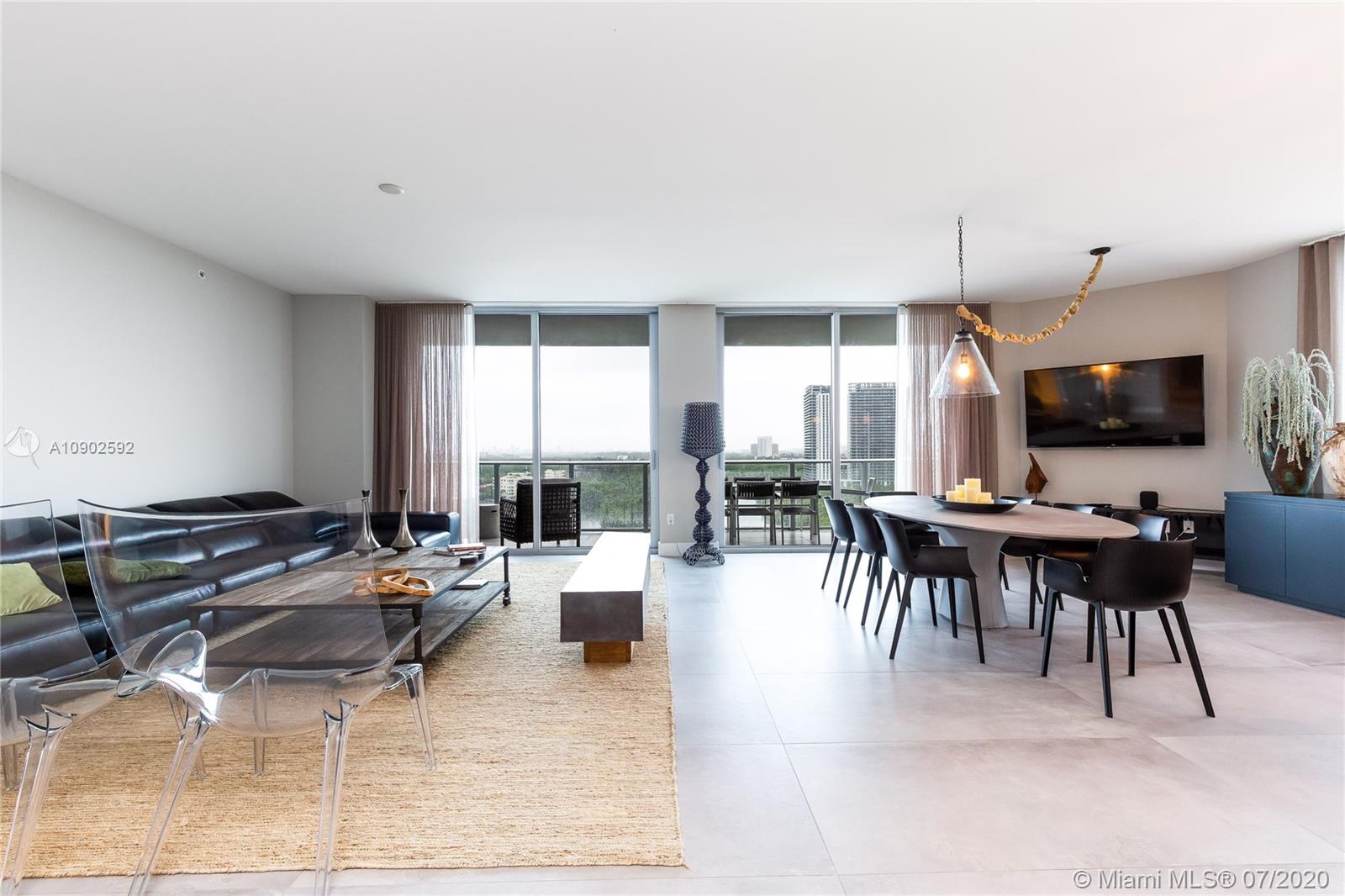 MARINA PALMS RESIDENCES S - Residential