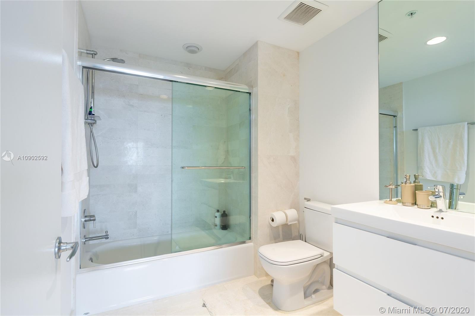 MARINA PALMS RESIDENCES S - Residential