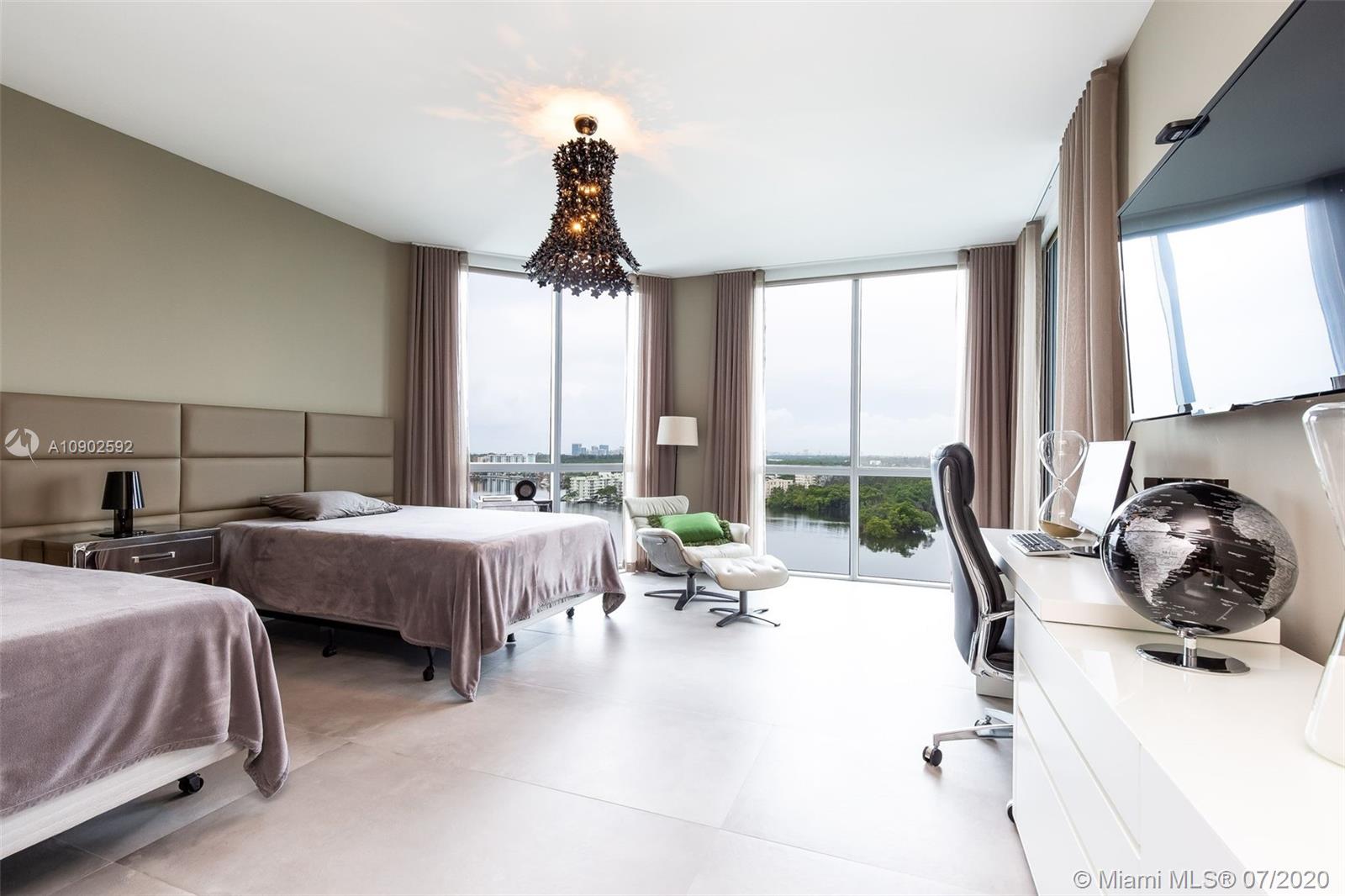 MARINA PALMS RESIDENCES S - Residential