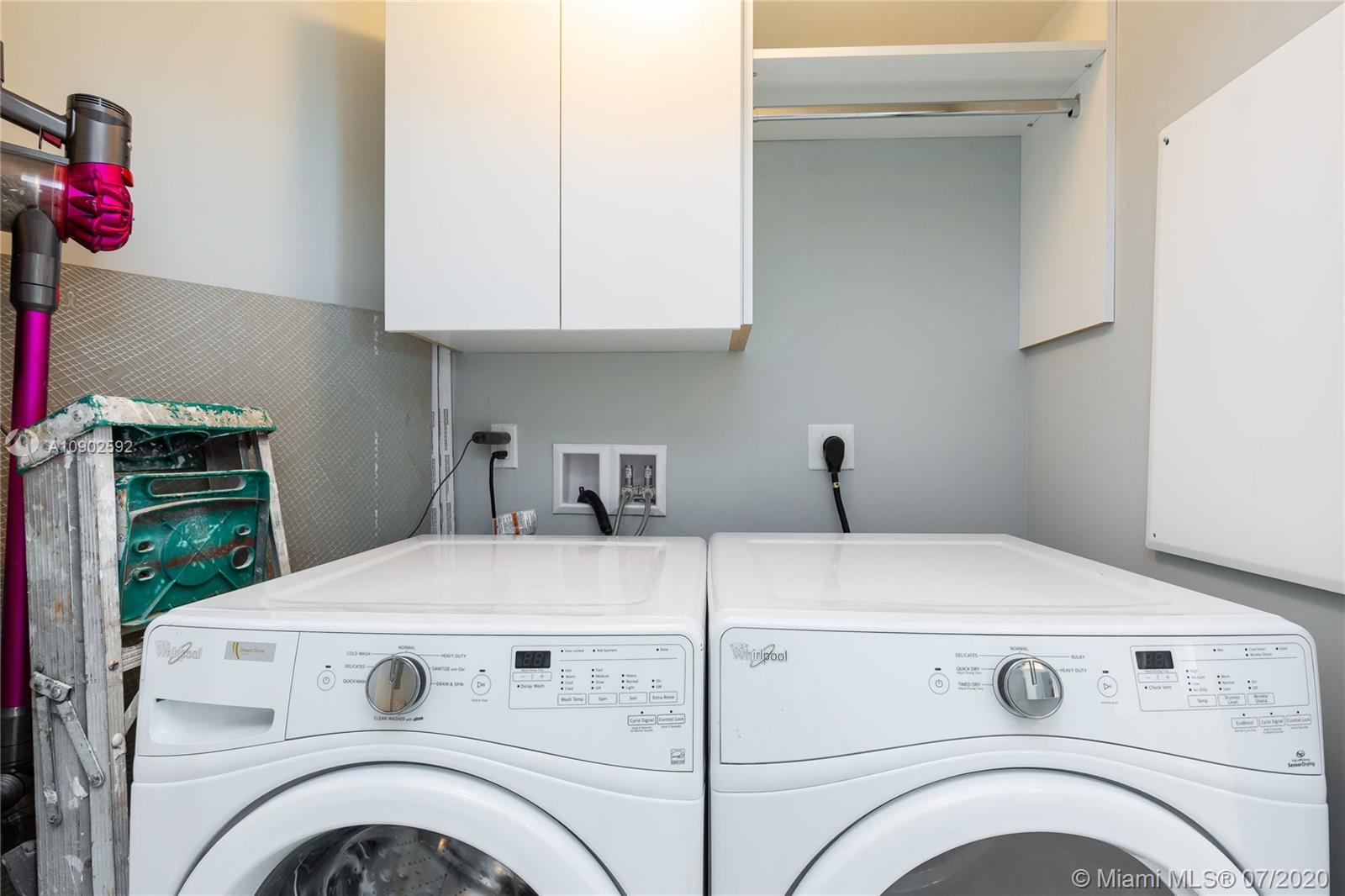 MARINA PALMS RESIDENCES S - Residential