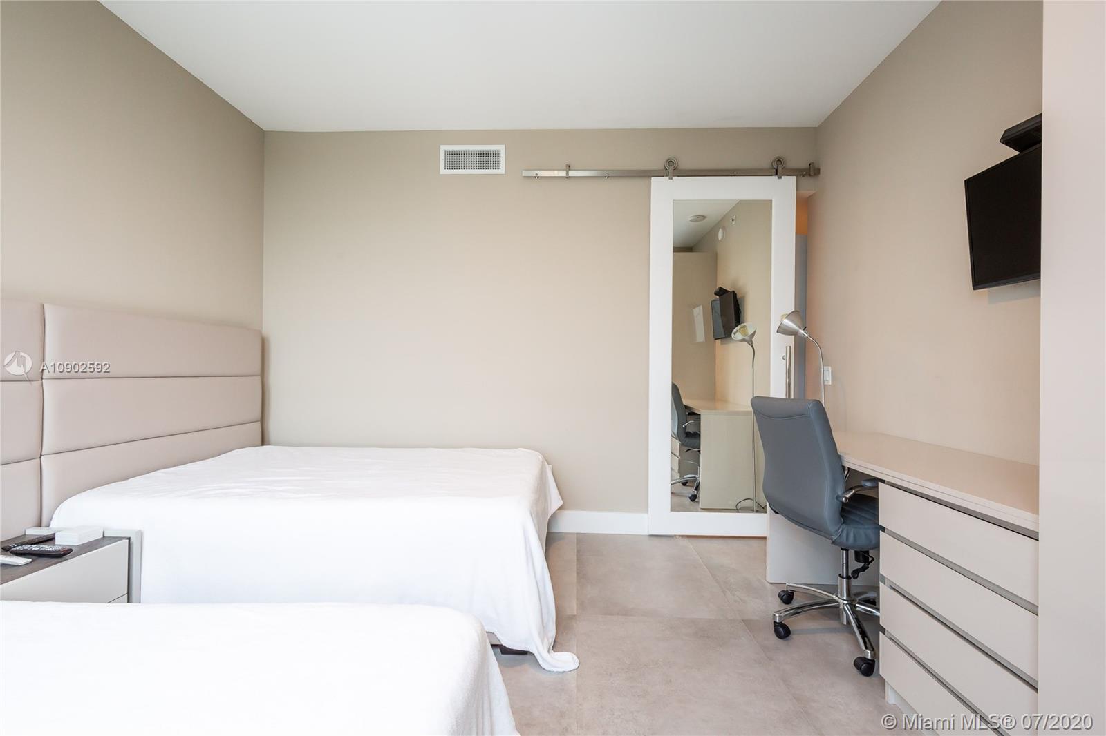 MARINA PALMS RESIDENCES S - Residential