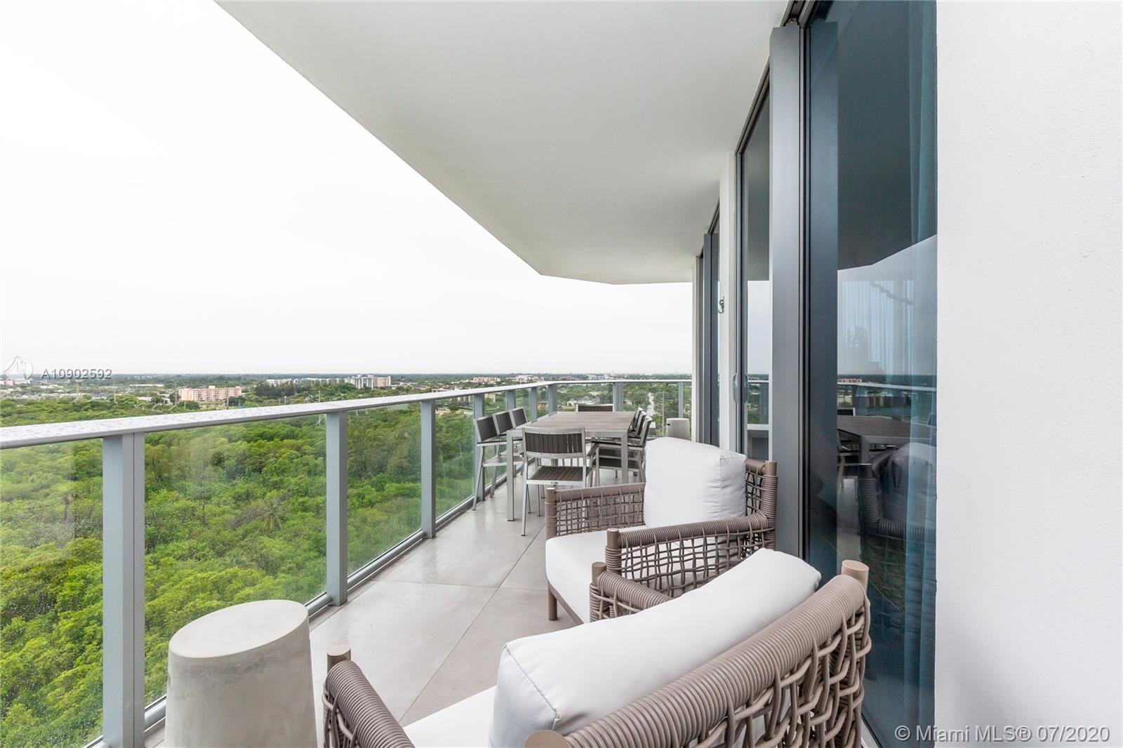 MARINA PALMS RESIDENCES S - Residential