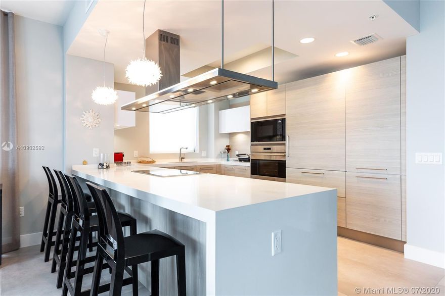 STUNNING FINISHED PROPERTY WITH BREATHTAKING VIEWS FROM HIGH FLOOR.
BRAND DETAILS. 5 STAR CONDO BUILDING WITH VALET, SECURITY, IN HOUSE CONCIERGE AND ALL OF THE AMENETIES: SPA, KIDS + TEEN ROOM, GYM + PILATES/YOGA ROOM3 RESTAURANTS, BUSINESS CENTER, CLUBROOM AND SO MUCH MORE...
BOAT CLUB MEMBERSHIP AVAILABLE.
Call to schedule your private showing.