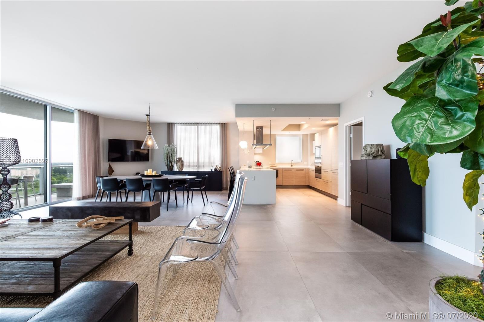 MARINA PALMS RESIDENCES S - Residential