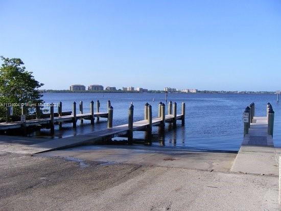 Port Charlotte 56 - Land