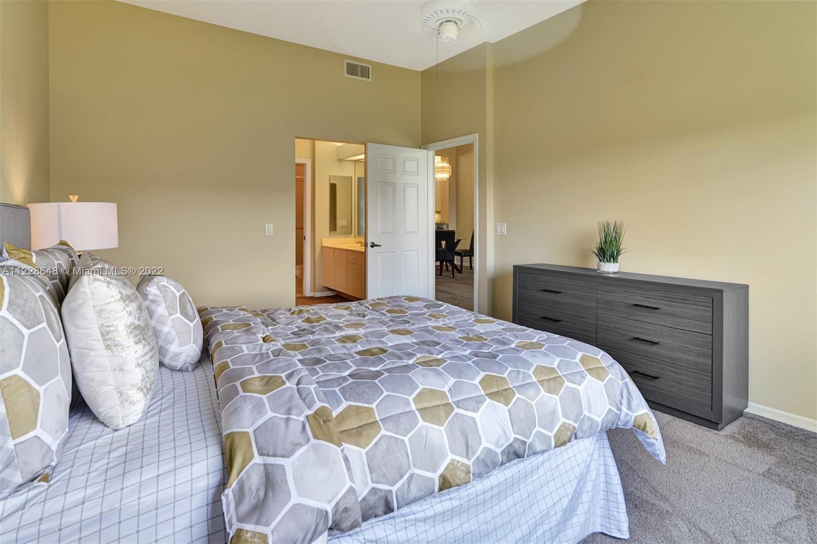 TRENT A CONDO - Residential