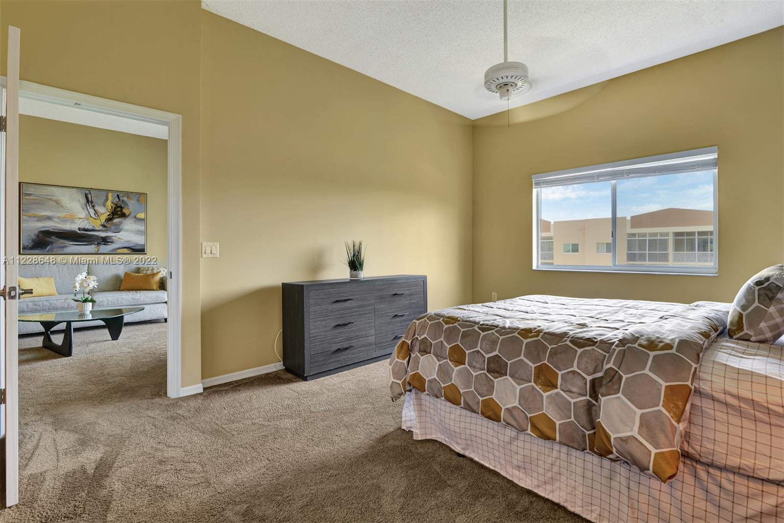 TRENT A CONDO - Residential