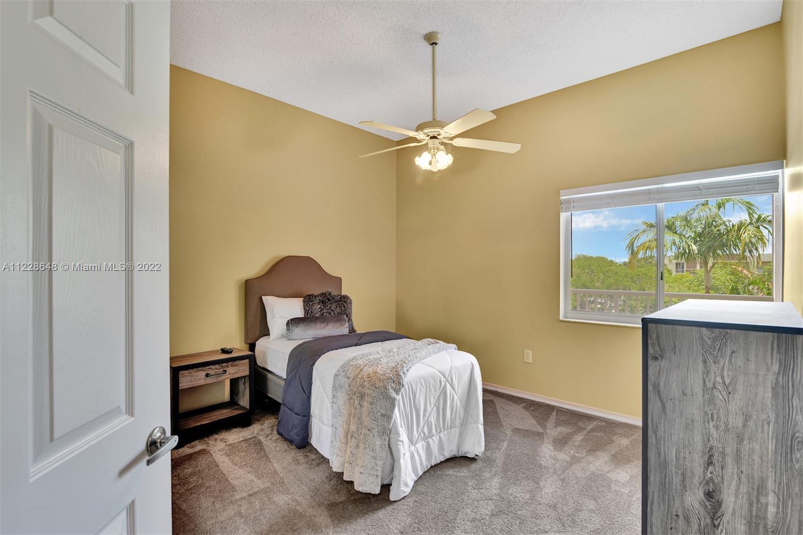 TRENT A CONDO - Residential