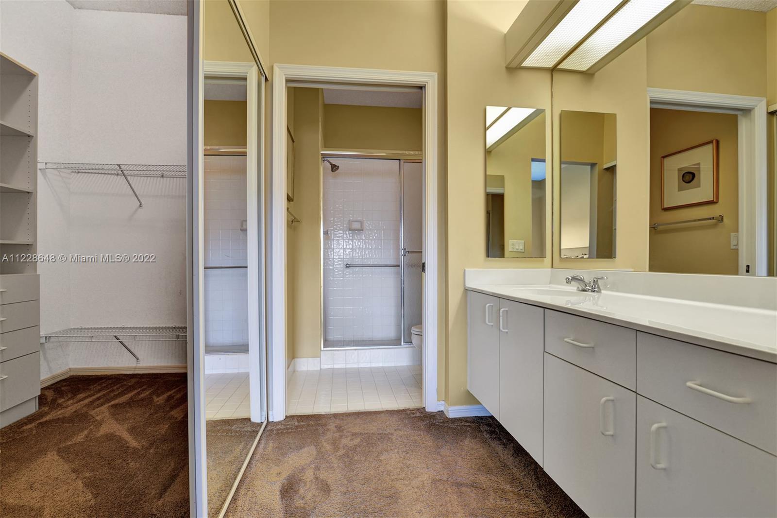 TRENT A CONDO - Residential