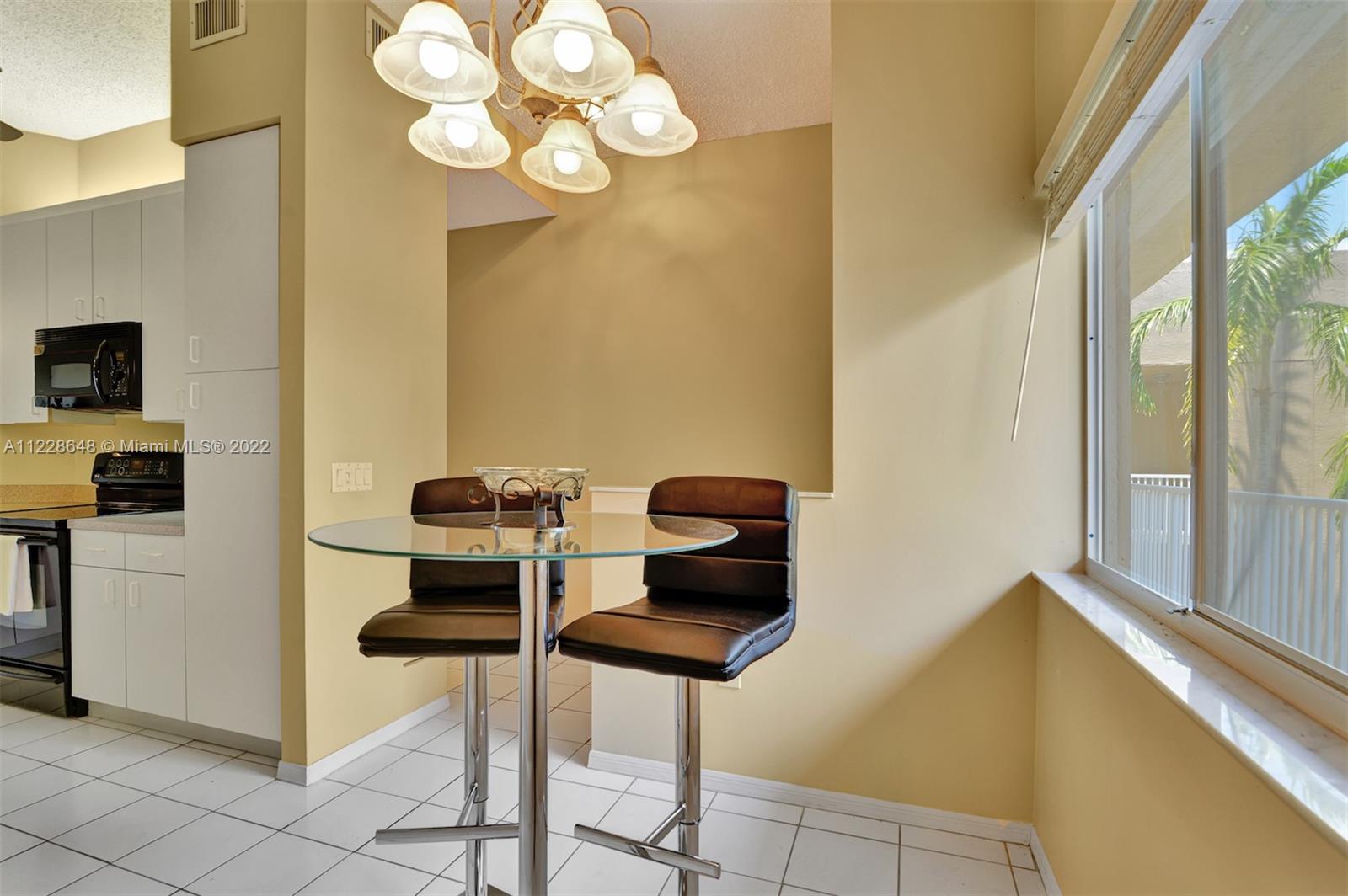 TRENT A CONDO - Residential