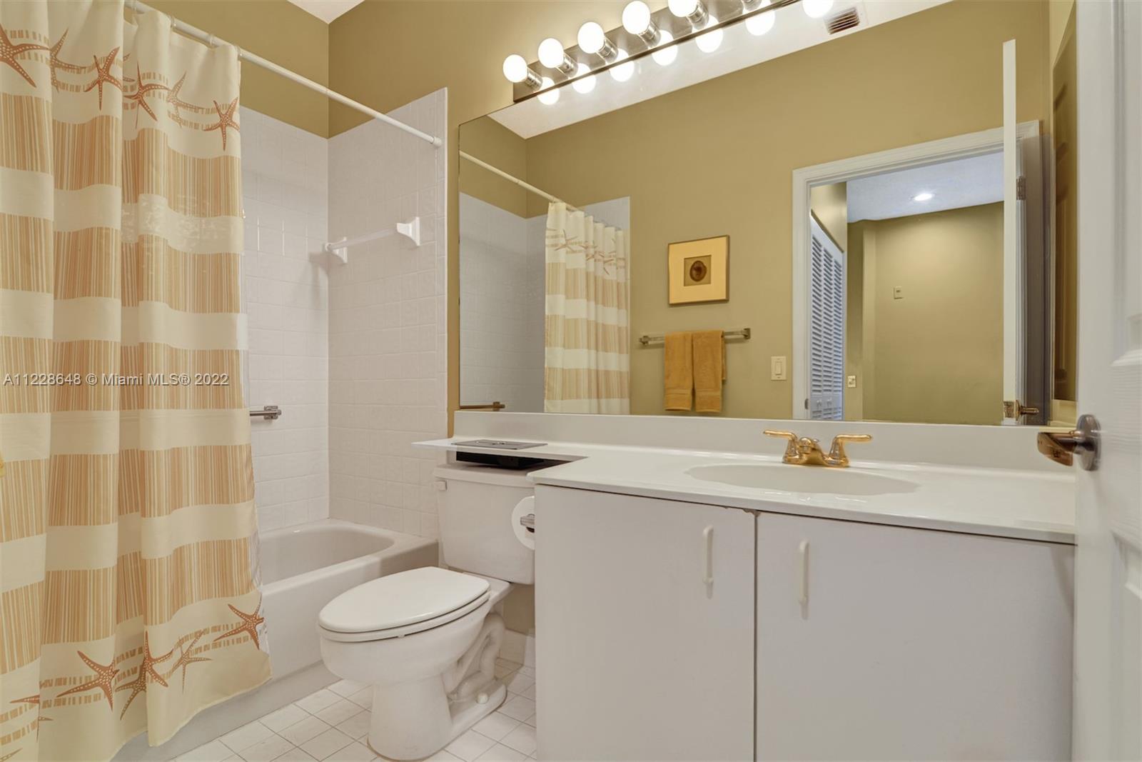 TRENT A CONDO - Residential