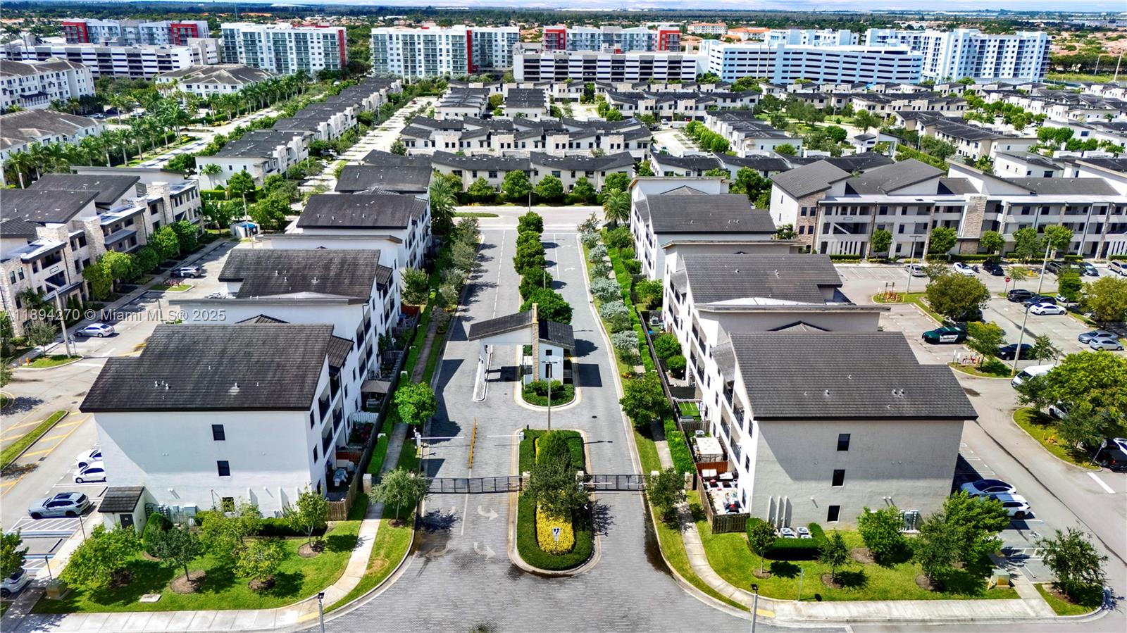 APEX AT PARK CENTRAL COND - Residential