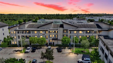 7819 NW 104th Ave 37 Doral FL 33178