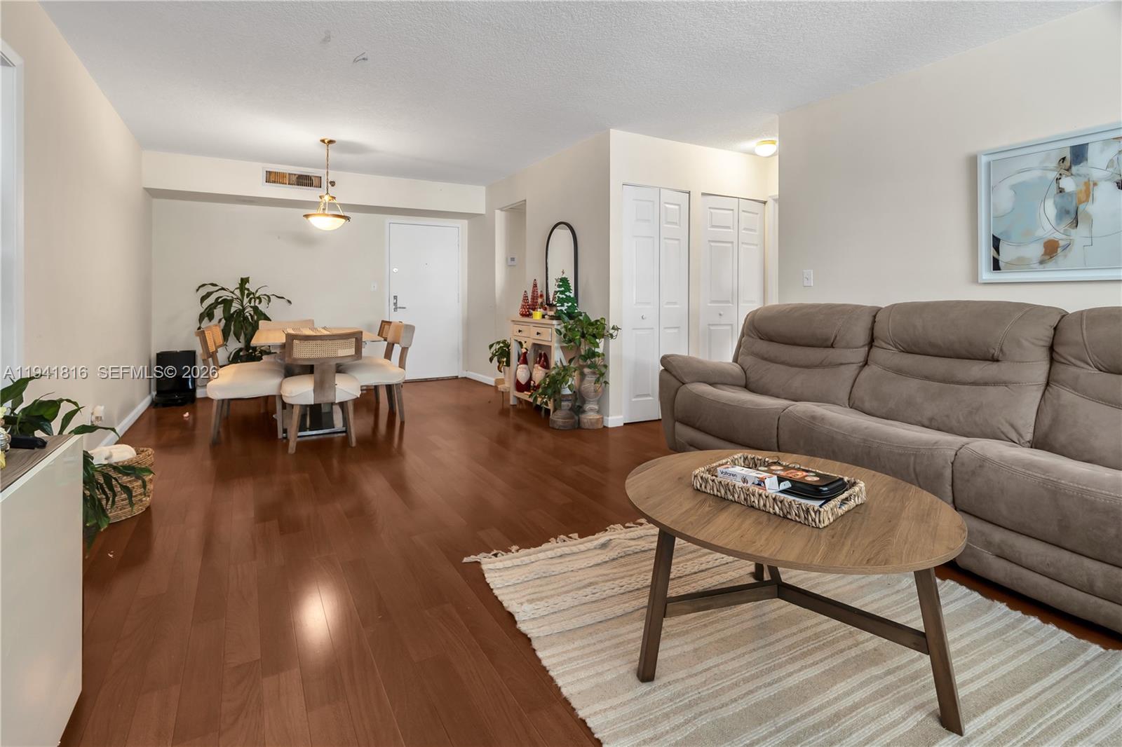 PARC CENTRAL AVENTURA EAS - Residential