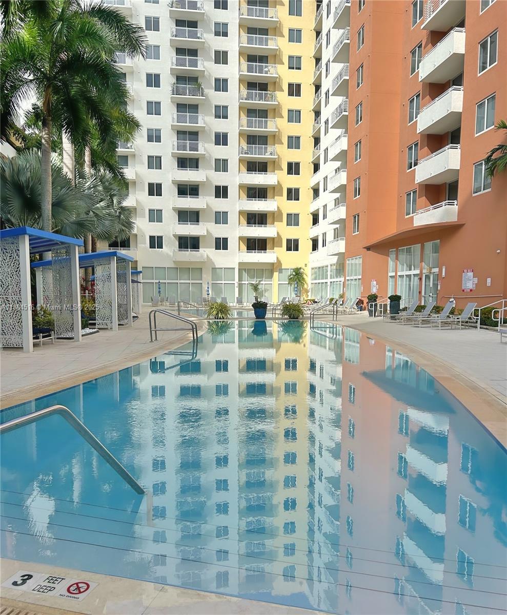 VENTURE AT AVENTURA EAST - Residential Lease