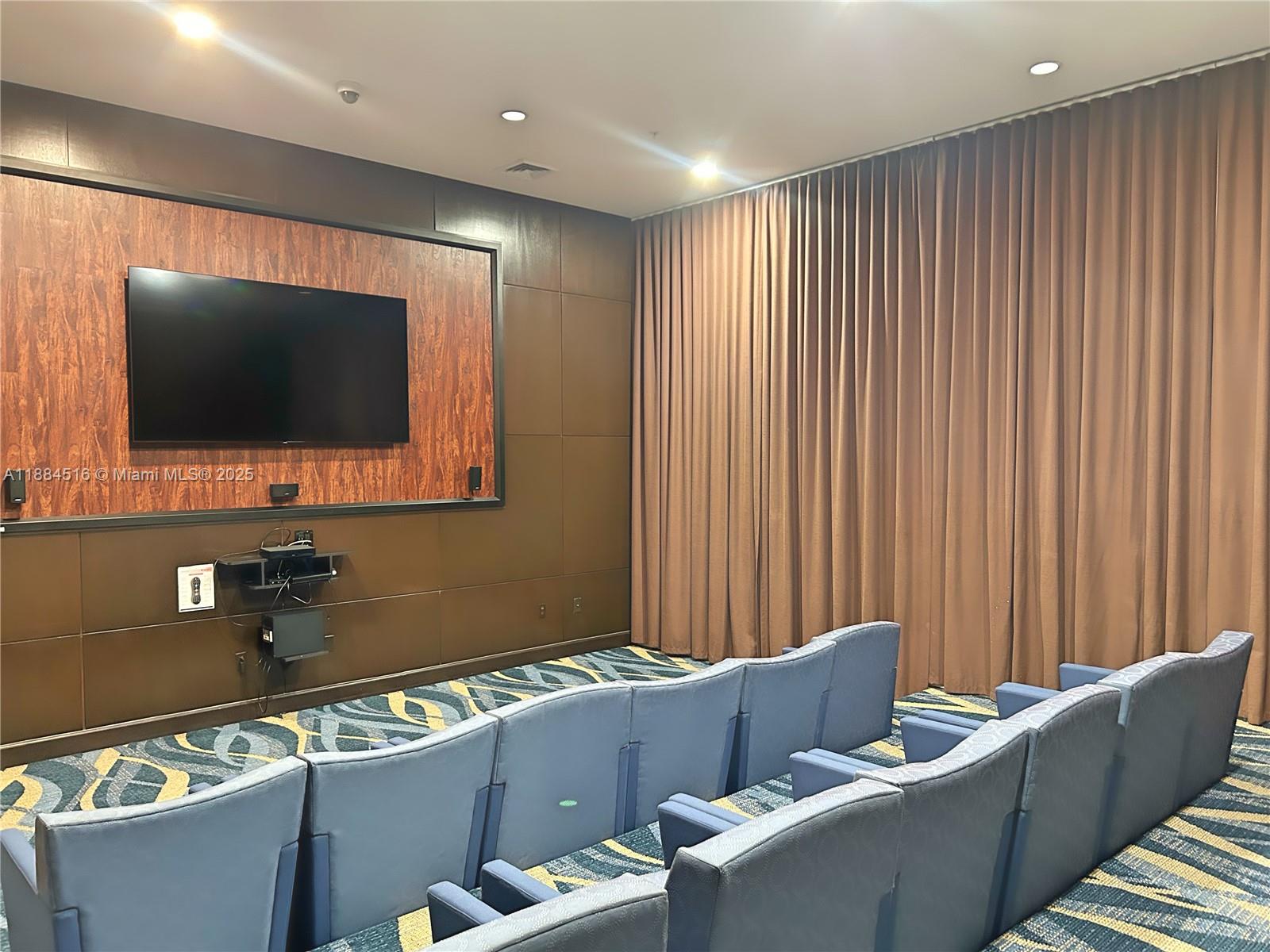 VENTURE AT AVENTURA EAST - Residential Lease
