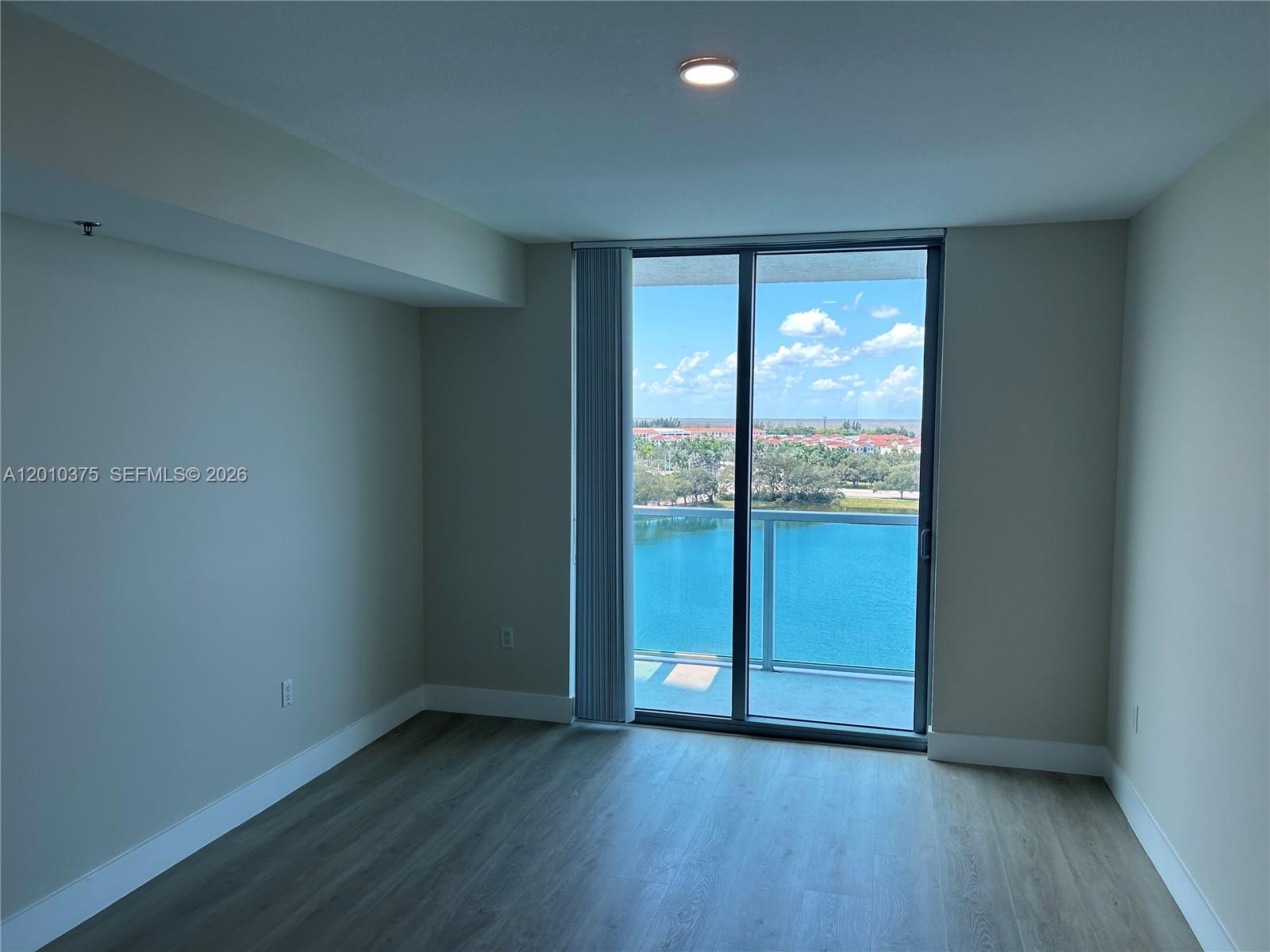 TAO SAWGRASS CONDOMINIUM - Residential